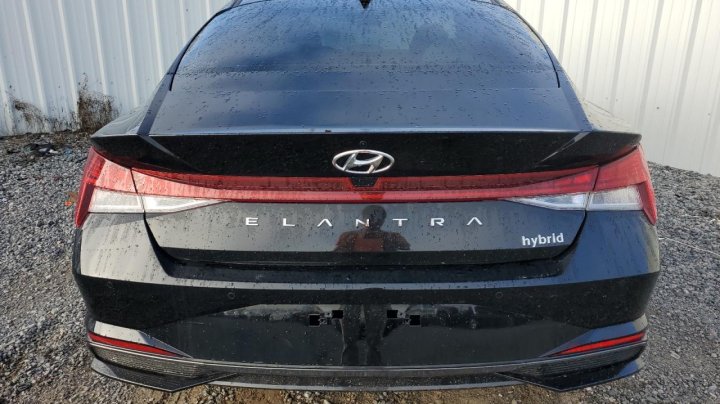 Hyundai Elantra  2023