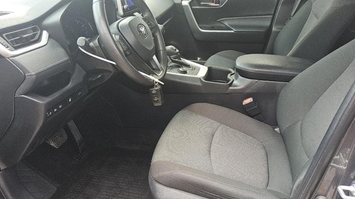 Toyota RAV4  2024