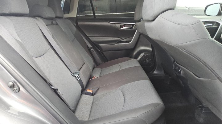 Toyota RAV4  2024