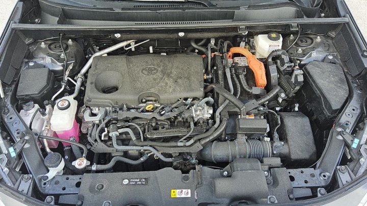 Toyota RAV4  2024