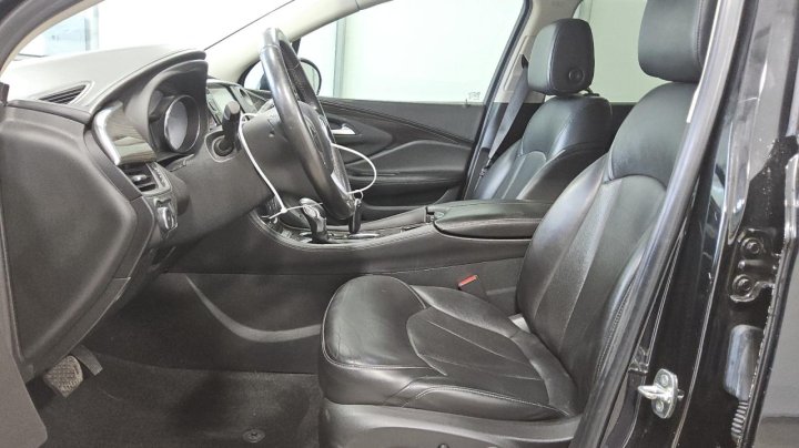 Buick Envision  2020