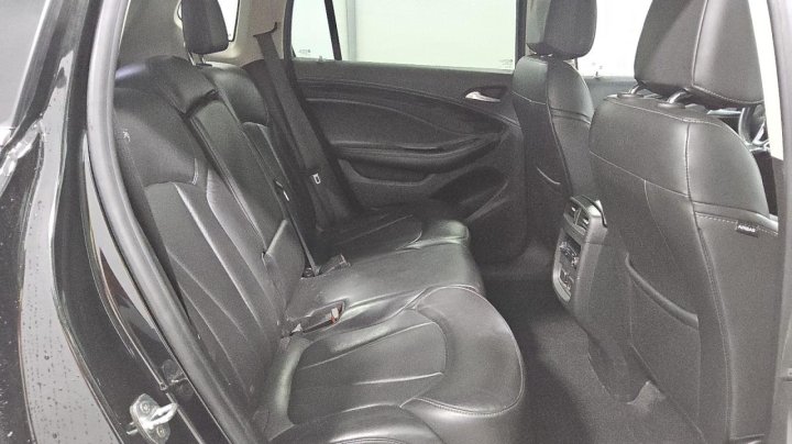 Buick Envision  2020