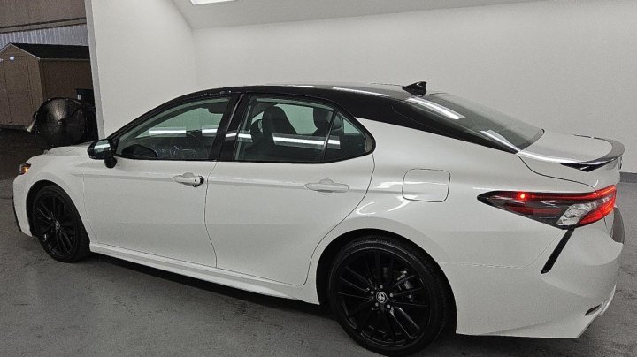 Toyota Camry  2023