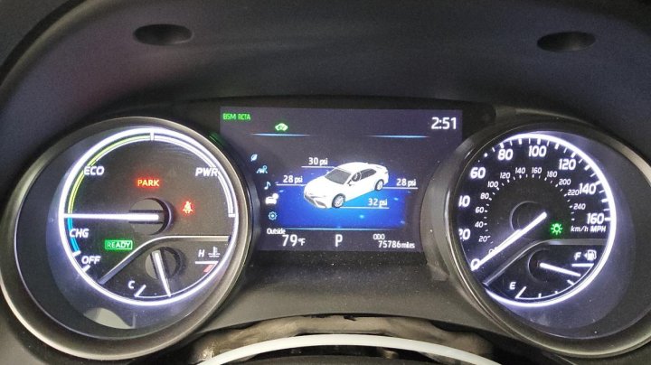 Toyota Camry  2023