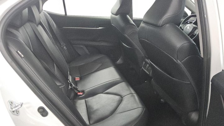 Toyota Camry  2023