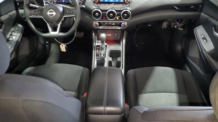 Nissan Sentra  2024