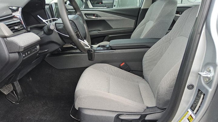 Toyota Camry  2025