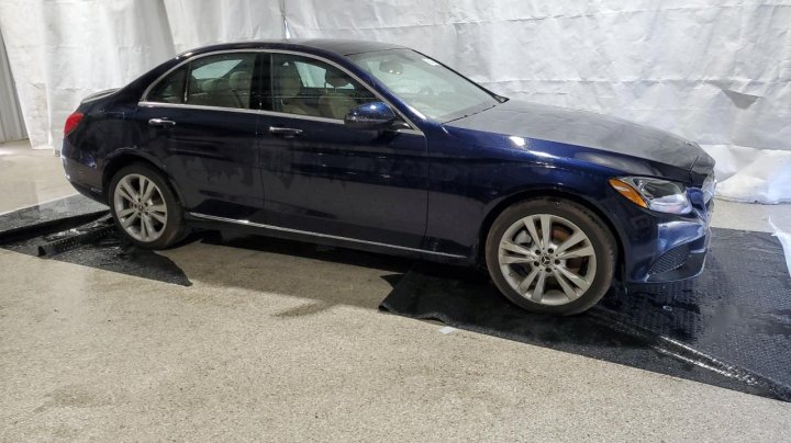 Mercedes-Benz C  2018