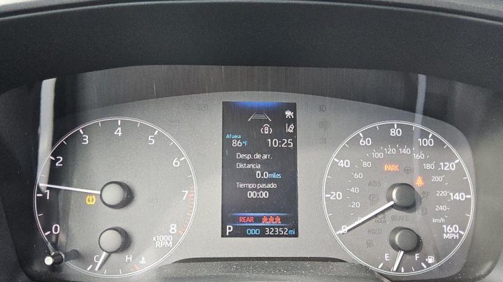 Toyota COROLLA CROSS  2024