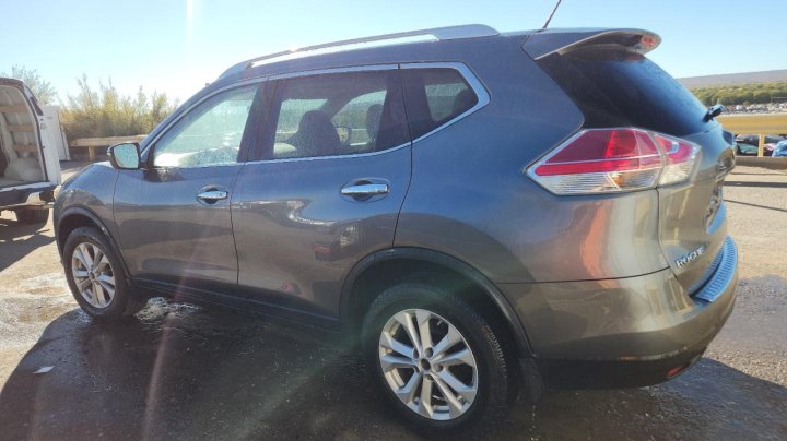 Nissan ROGUE  2015