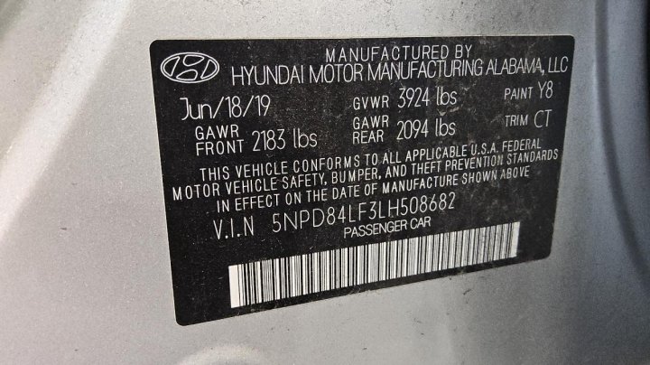 Hyundai Elantra  2020