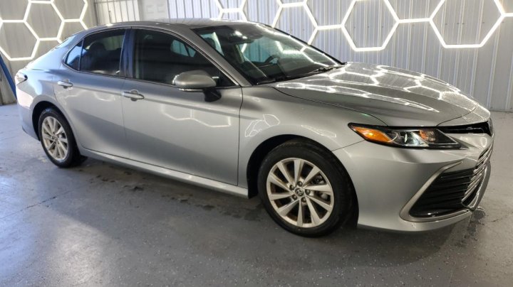 Toyota Camry  2023