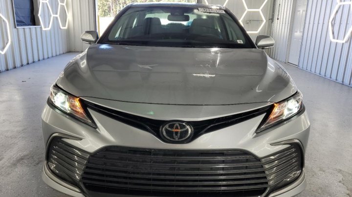 Toyota Camry  2023
