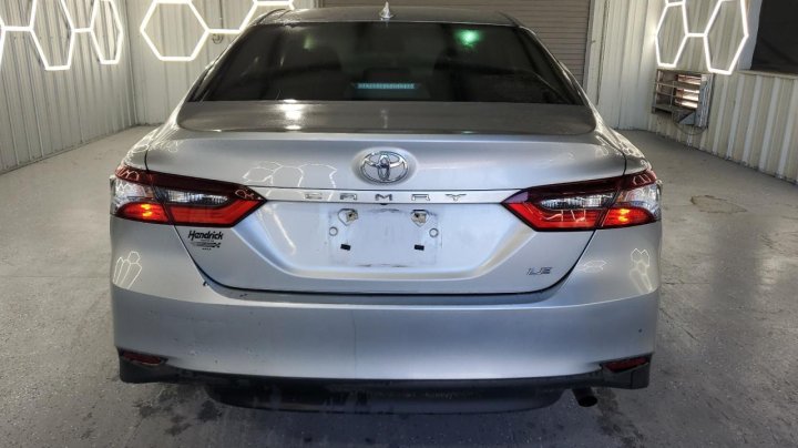 Toyota Camry  2023