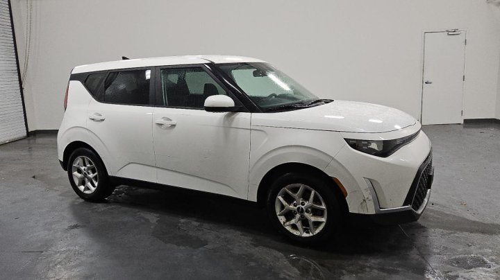 KIA Soul  2024