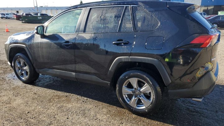 Toyota RAV4  2025