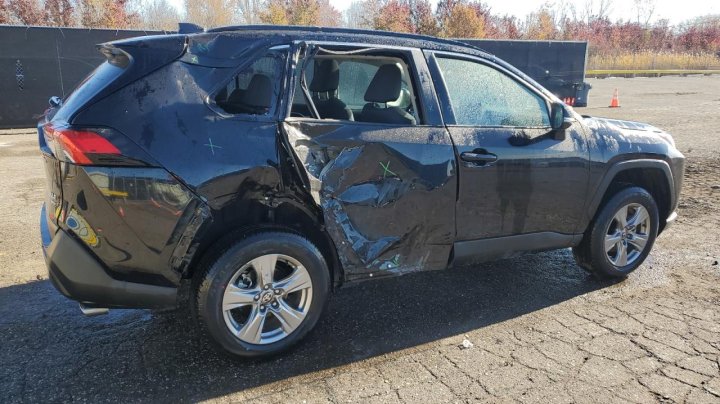 Toyota RAV4  2025