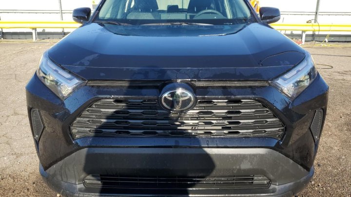 Toyota RAV4  2025