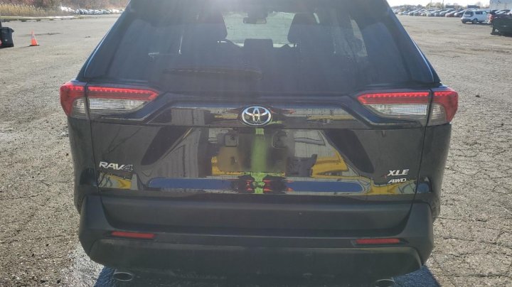 Toyota RAV4  2025