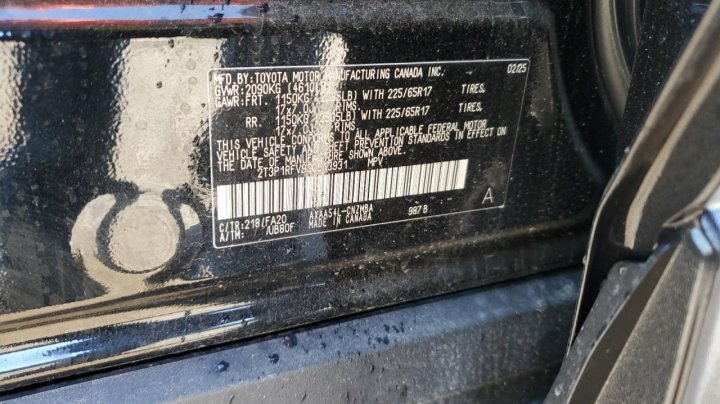 Toyota RAV4  2025