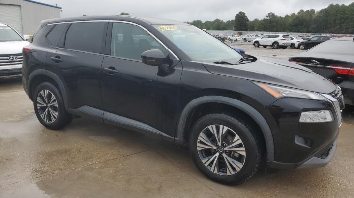 Nissan ROGUE  2021