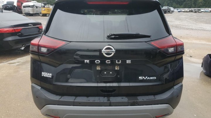 Nissan ROGUE  2021