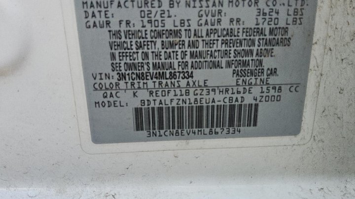 Nissan Versa  2021