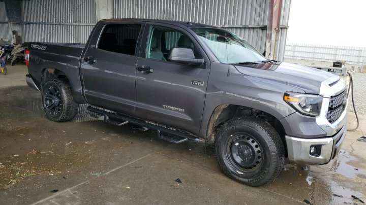Toyota TUNDRA  2019