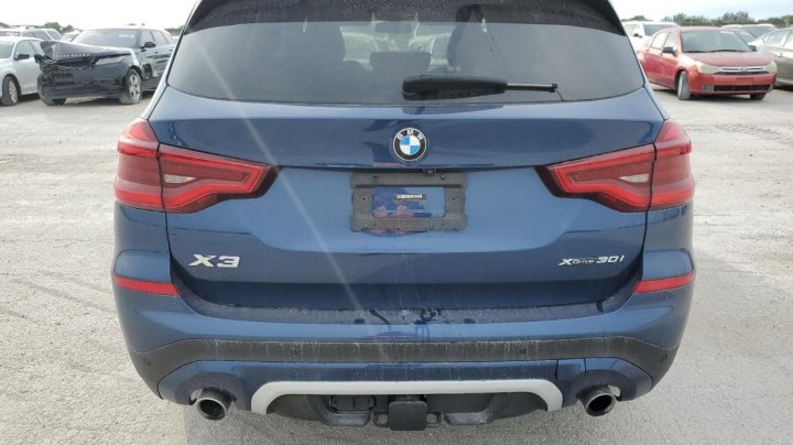 BMW X3  2021