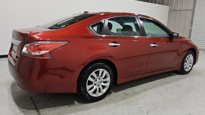 Nissan Altima  2015