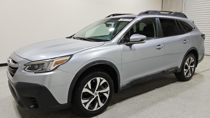 Subaru Outback  2021