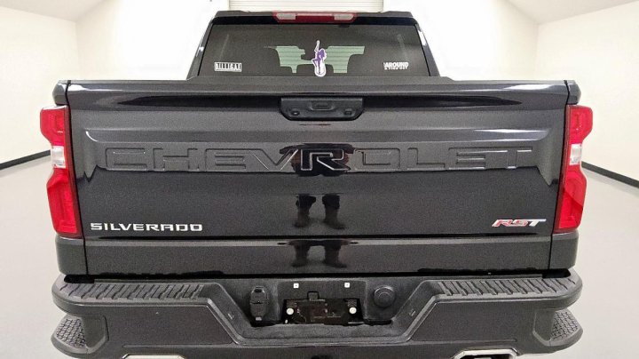 Chevrolet Silverado  2023