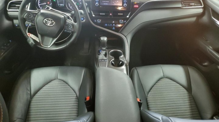 Toyota Camry  2024