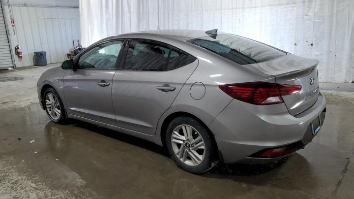 Hyundai Elantra  2020
