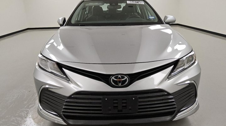 Toyota Camry  2022