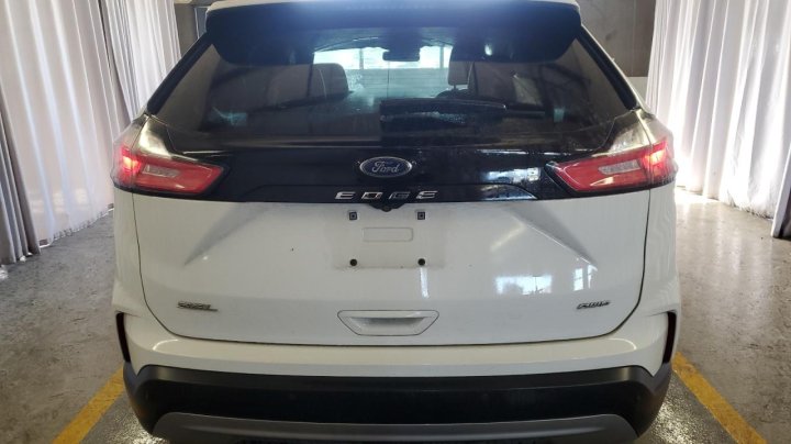 Ford EDGE  2021