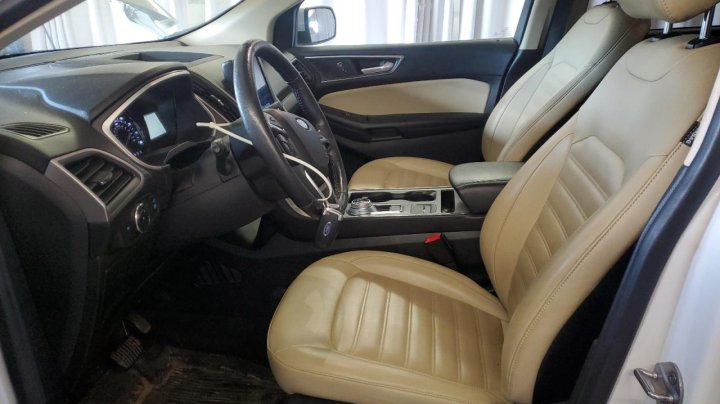 Ford EDGE  2021