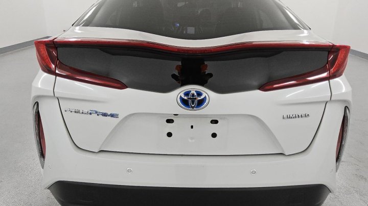 Toyota PRIUS PRIME  2021