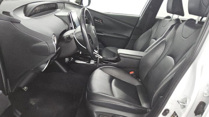 Toyota PRIUS PRIME  2021