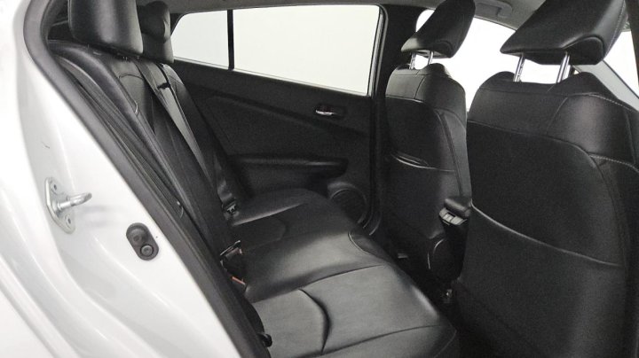 Toyota PRIUS PRIME  2021