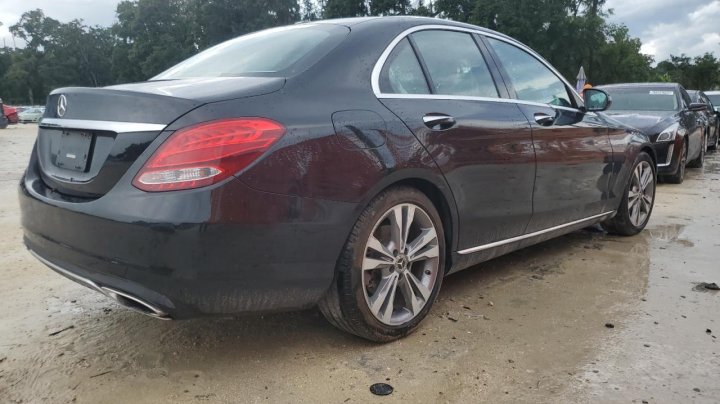 Mercedes-Benz C  2017
