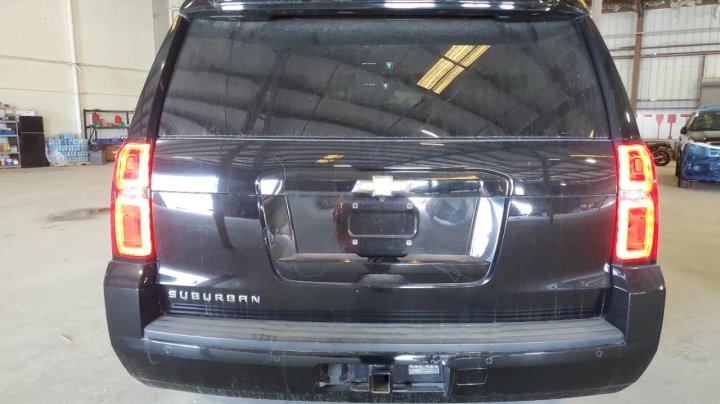 Chevrolet Suburban  2017