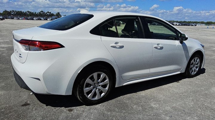 Toyota Corolla  2025