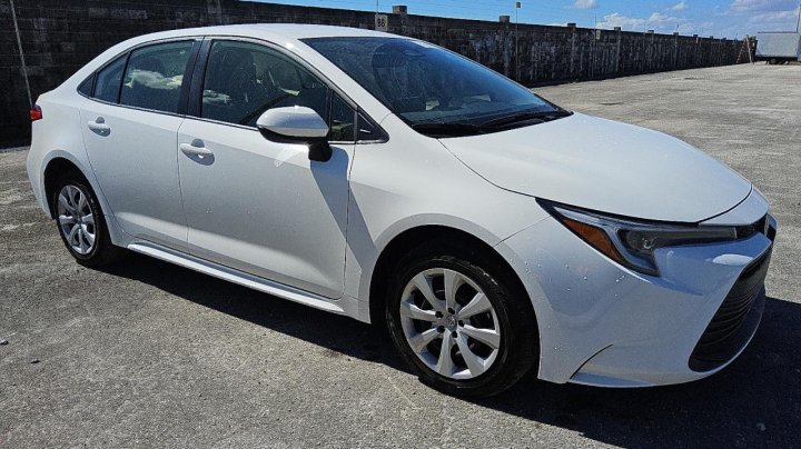 Toyota Corolla  2025