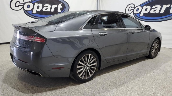 Lincoln MKZ  2017
