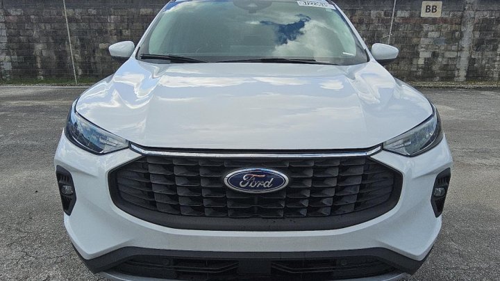 Ford Escape  2023