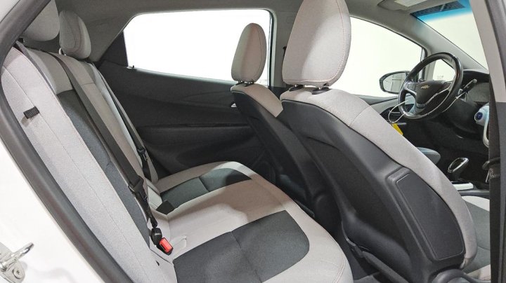 Chevrolet BOLT EV  2021