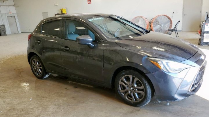 Toyota YARIS  2020