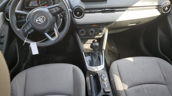 Toyota YARIS  2020
