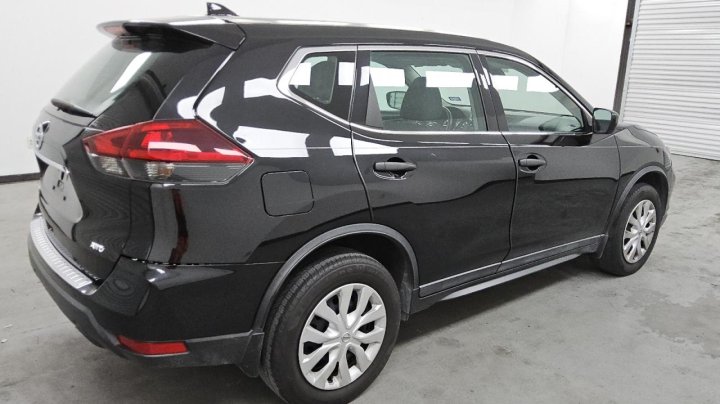 Nissan ROGUE  2020